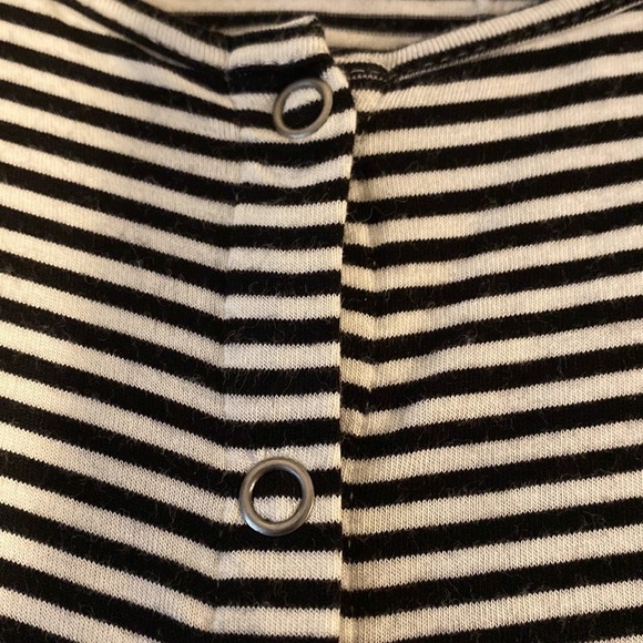 Arizona Jean Co. Long Sleeve Striped Knotted Tie Bottom Bell Cuffs Top - Picture 7 of 7